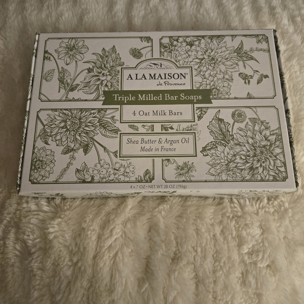 A La Maison Triple Milled Oat Milk Bar Soaps Box/4 Bars